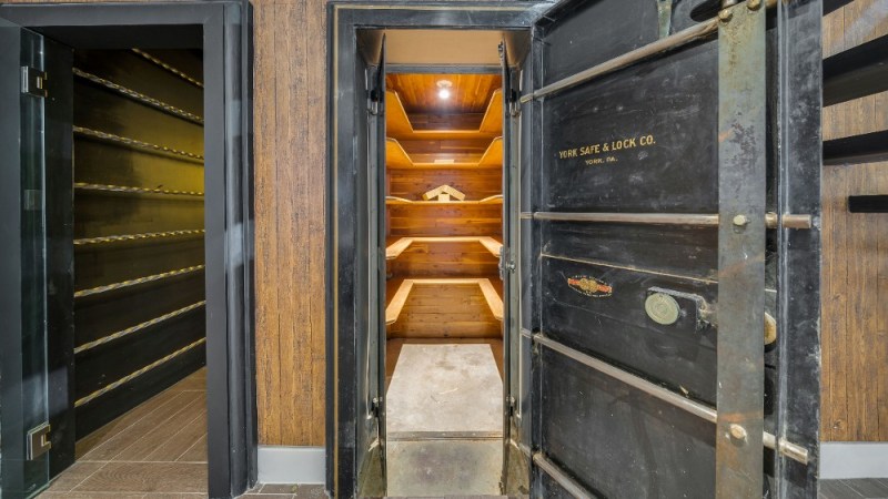 Safe Havens in a Volatile World